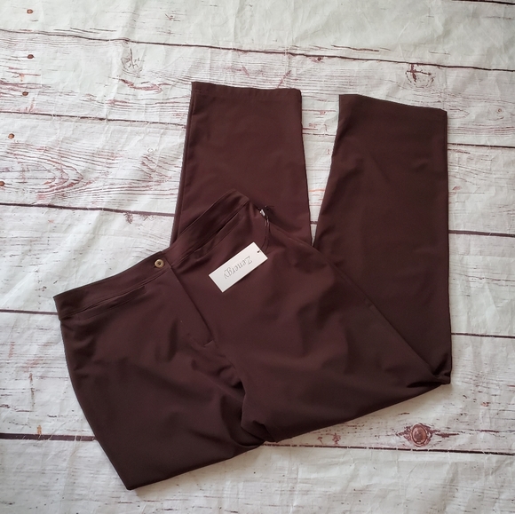 Chico's Pants - Chico's Zenergy Pants Size 8 NWT
